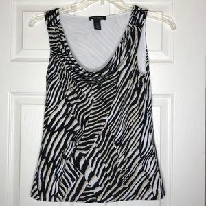 ☘️3/$20 Whbm sleeveless blouse Sz Medium